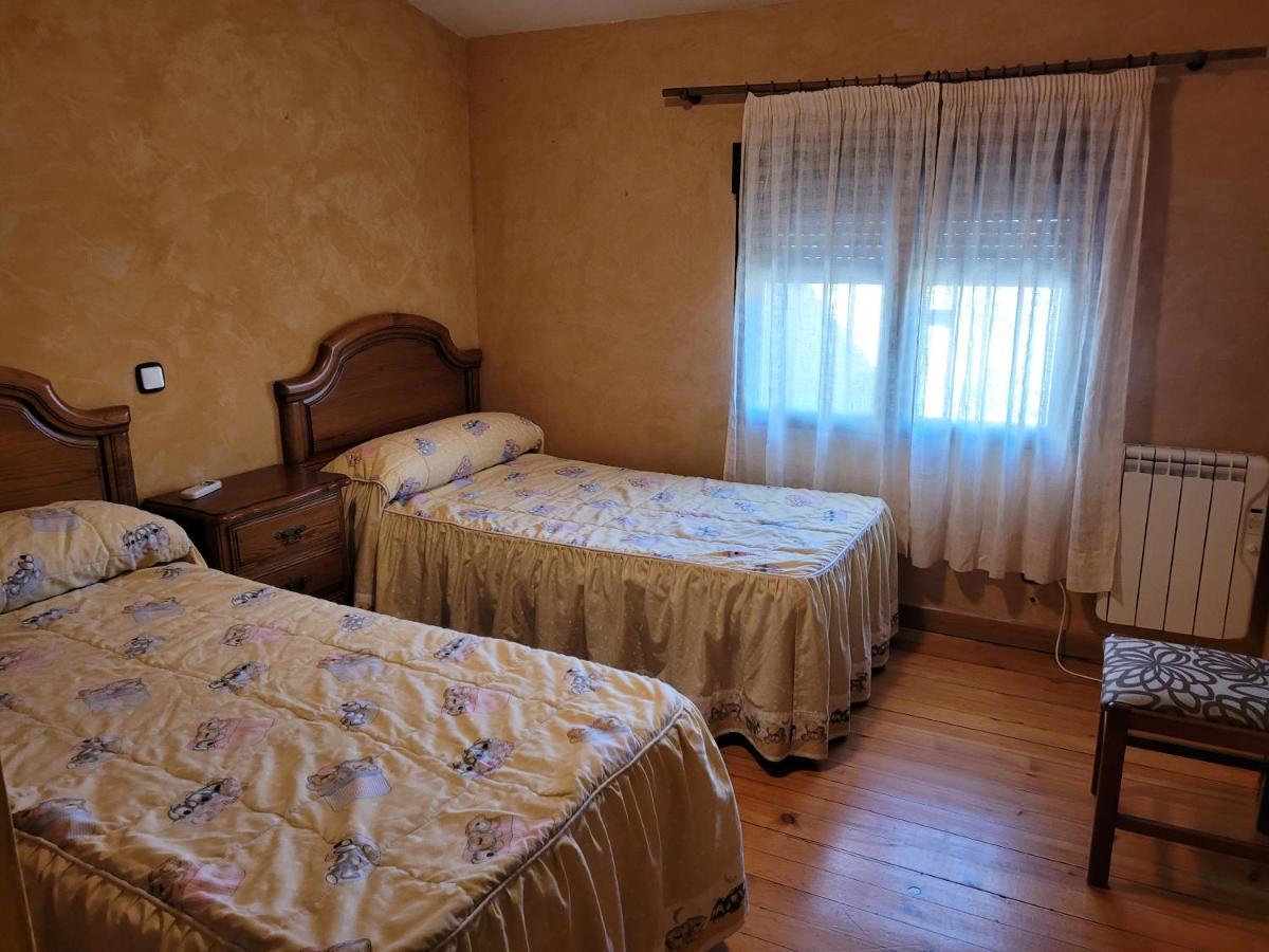 Casa Rural La Vid Cadalso de los Vidrios Eksteriør bilde